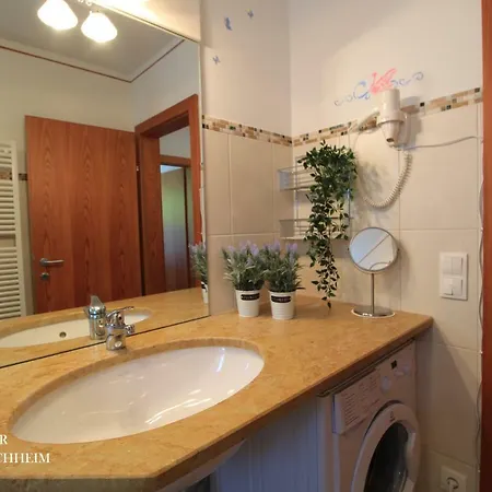 Dorfblick Diamant - Panoramic & Ski-to-door Apartment *